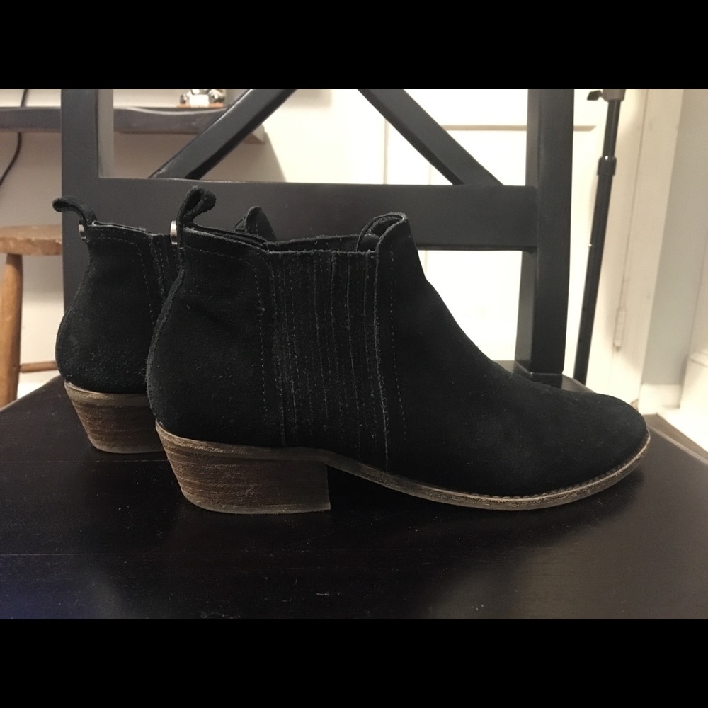 Steve Madden suede boots.